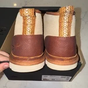 UGG | Shoes | Ugg Tan And Brown Chukka Boots With Minimalist  display picture 1